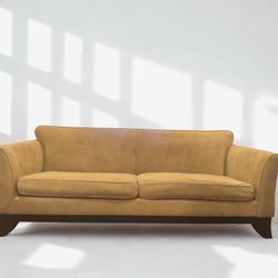 *Free Delivery!* Pottery Barn Beautiful Sofa 