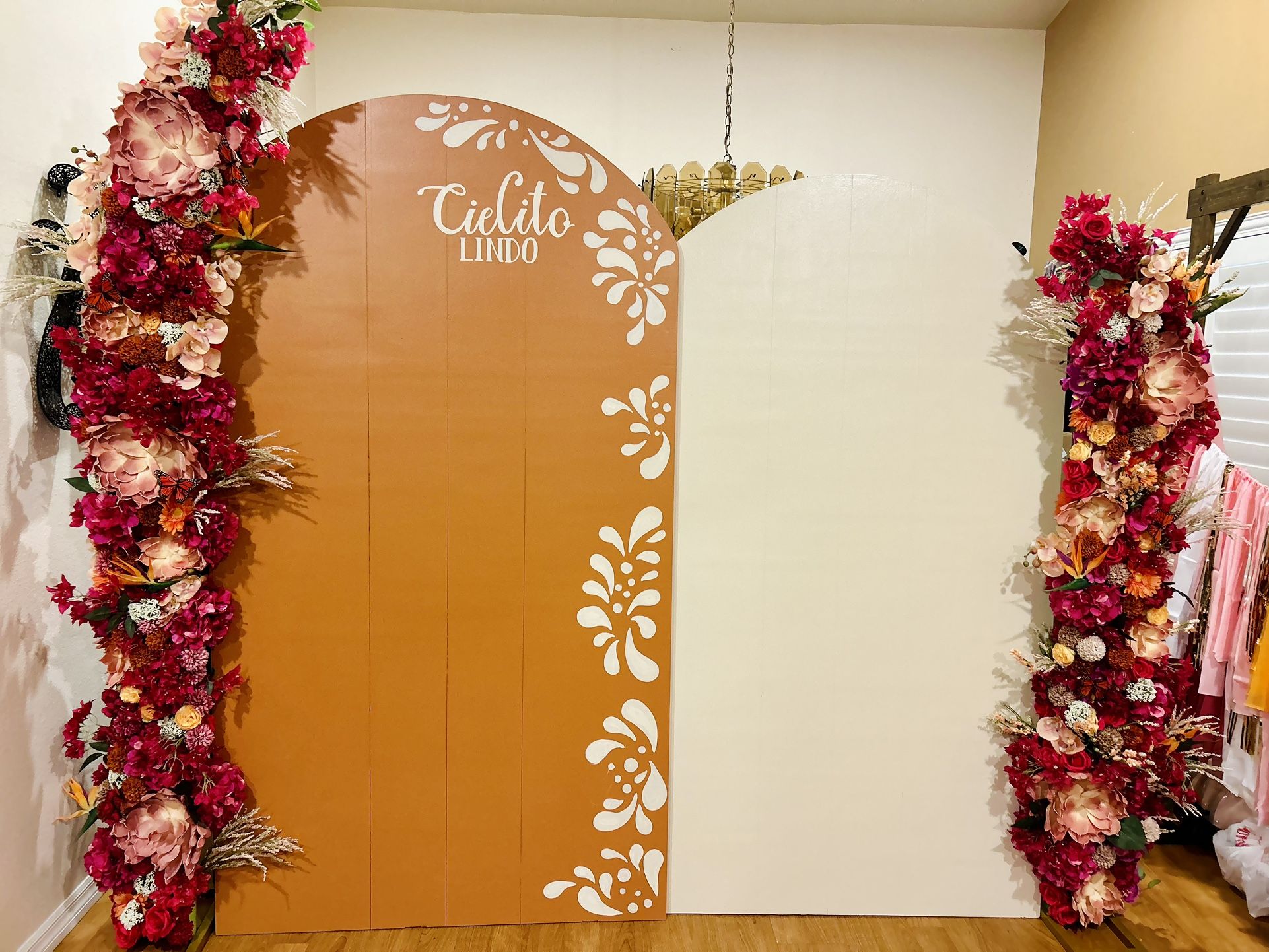 Cielito Lindo Arch Backdrop