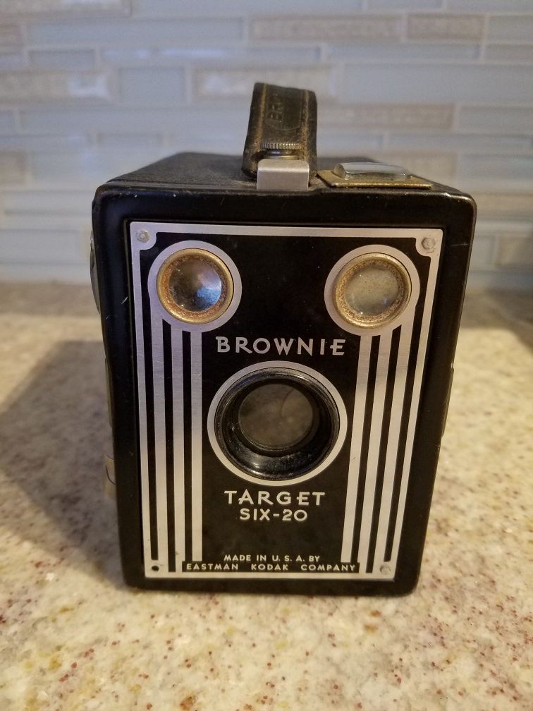 Vintage Eastman Kodak - Brownie Target Six-20 Camera, 1946 - 1952 ...