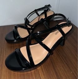 NEW Women’s Glossy Black Patent Strappy Heels Size 7.5 PIZZ ANNU Vela Open Toe
