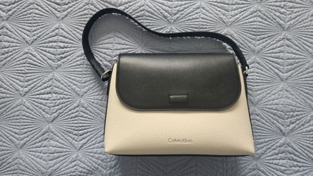 Chic Calvin Klein two tone shoulder bag
