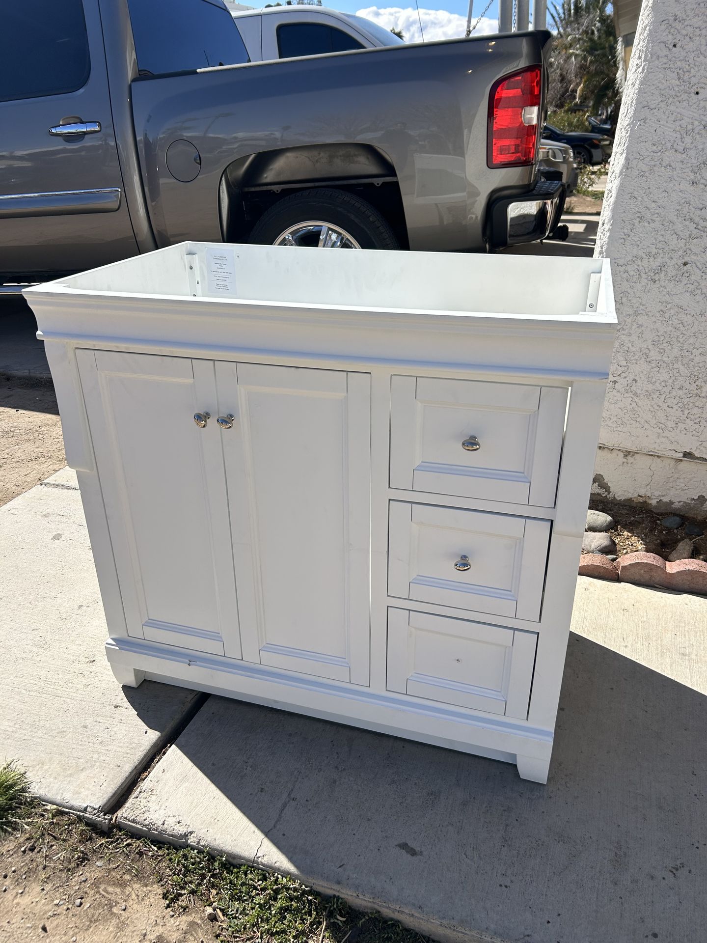 36” NO TOP VANITY 30” NO TOP VANITY for Sale in Las Vegas, NV - OfferUp