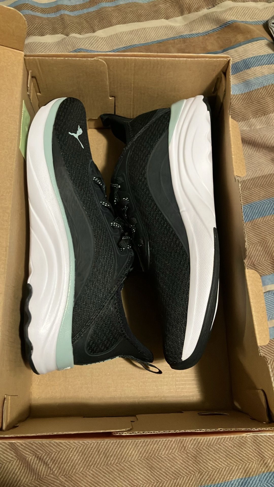 Woman Puma Shoes