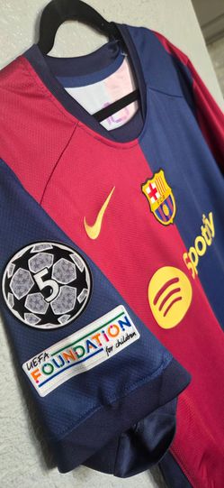FC Barcelona Lamine Yamal #19 Soccer Jersey