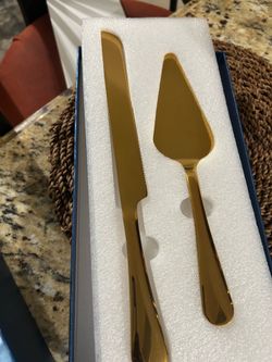 Cake knife set and champagne flutes
