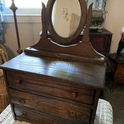 Antique Salesman Sample Dresser For Dolls Or A Small Child