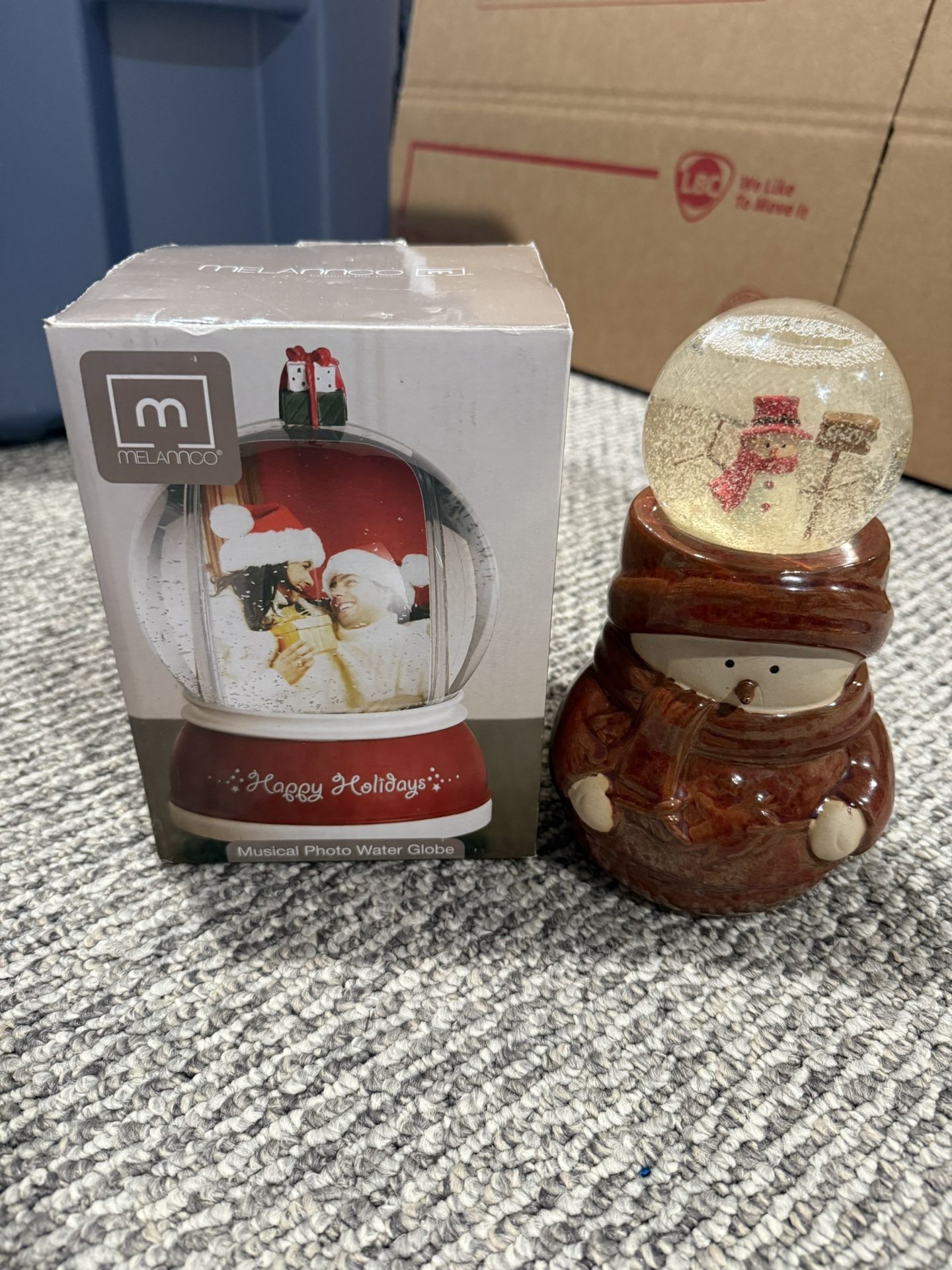 Musical Photo Water Globe & snowman snow globe