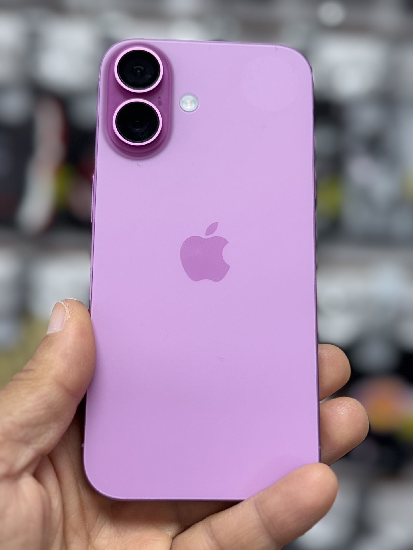 iPhone 16 AT&T 128 gb excellent condition! $600