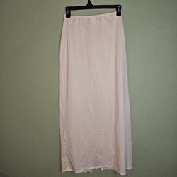 Old Olga Cream Slip Size Small