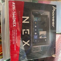 Pioneer AVH 1440 NEX DVD Double Din Stereo
