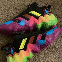 (Adidas)size 10  