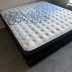 King Size Mattress Pillow Top 12" Thick.     All Sizes Available.    Brand New Mattress 