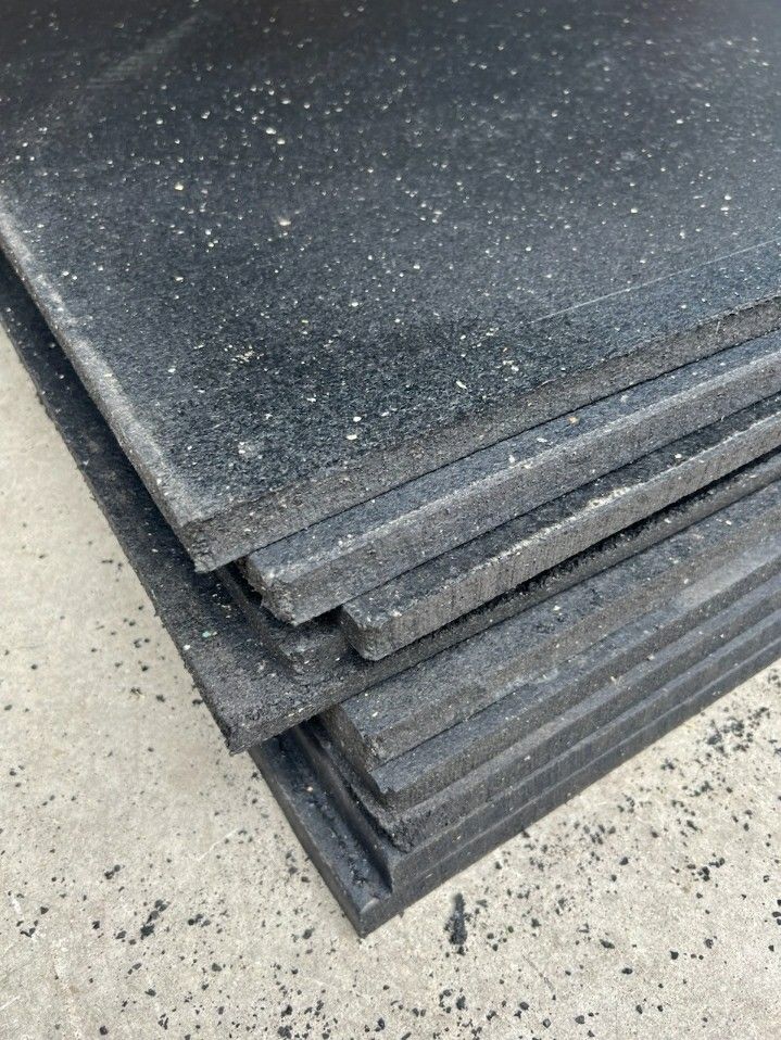 NEW Gym Mats 4ft X 6ft Rubber Flooring HEAVY DUTY Horse Stall Mats For Home Gym Exercise Pads Fitness Tiles