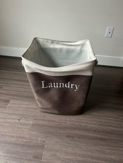 Clothes hamper