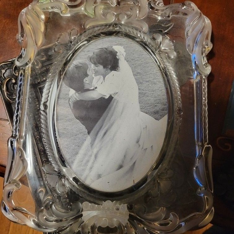 Wedding & Family Frames!