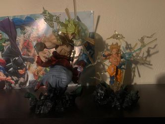Goku and Broly statue