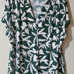 18 -20 Woman's Lane Bryant Forest Green and White Leaf Pattern Blouse