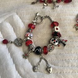 Pandora inspired Valentine’s Day charm bracelet