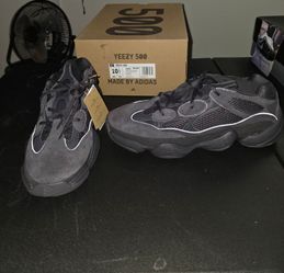 Yeezy 500 utility black sz 10.5