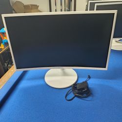 Samsung 27” Curved Monitor – White – Excellent Used Condition – 4 Available