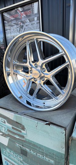 22s staggered 5x5 Chevy with tires