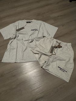 Set Essentials
