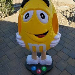 Vintage Collectable M&M Yellow Character Display