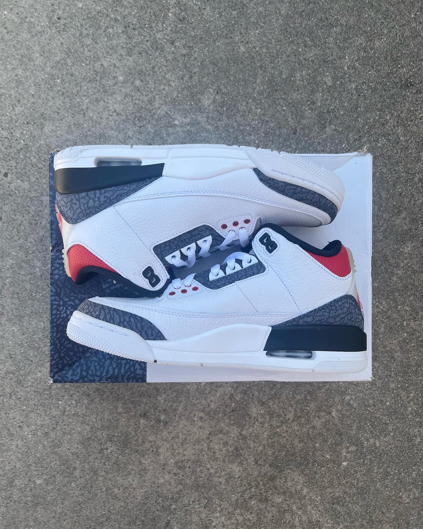 Fire Red Jordan 3 Retro SE Denim