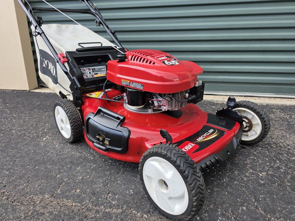 Toro Personal Pace self propelled lawn mower 6.5hp Tecumseh Engine! PRICE IS FIRM