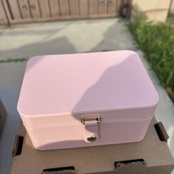 portable jewelry storage box,