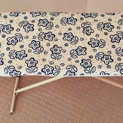 🛒 Ironing Board for Sale - Great Condition! 🛒