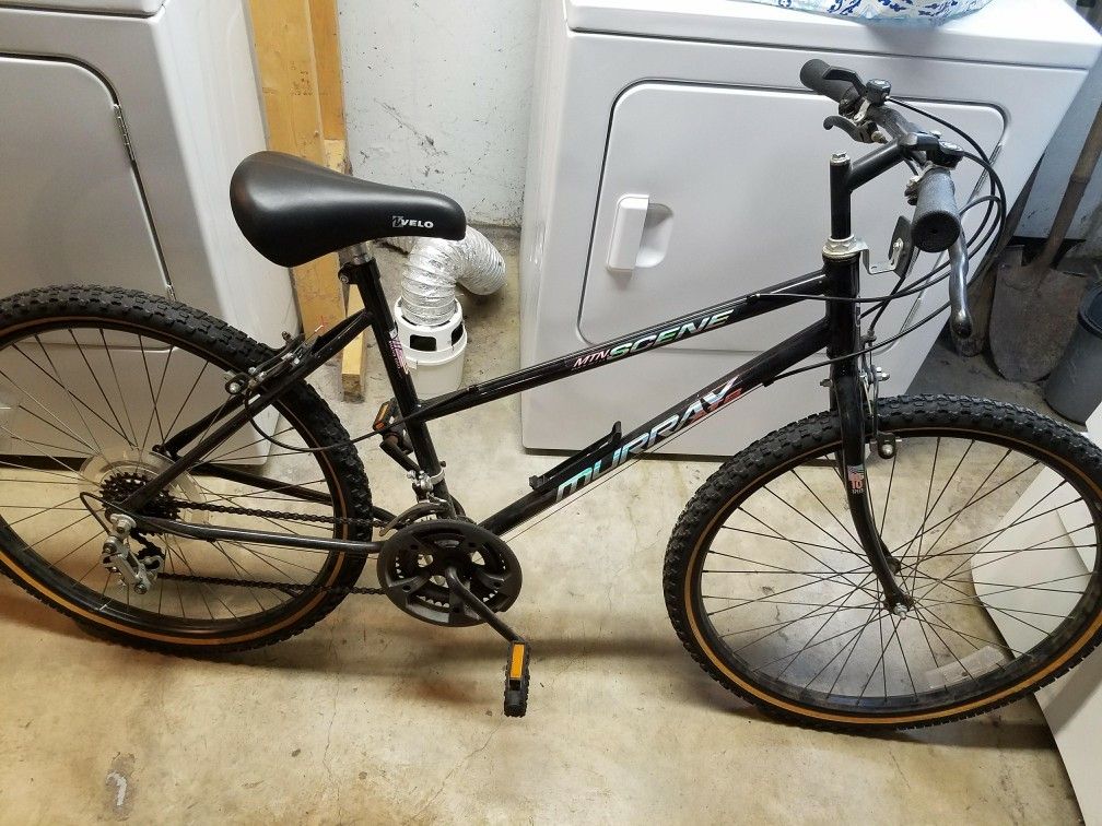 Murray Mountain Scene 18 Speed Bike