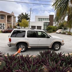 1999 Ford Explorer Eddie Bower Edition