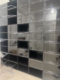 Sneaker Throne Sneaker Boxes