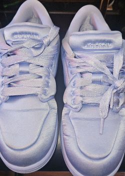 Jordan 1 low size 8