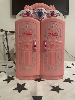 “Mimi” wardrobe for barbies