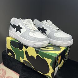 Bape sneakers/shoes “White Grey” Size 9.5