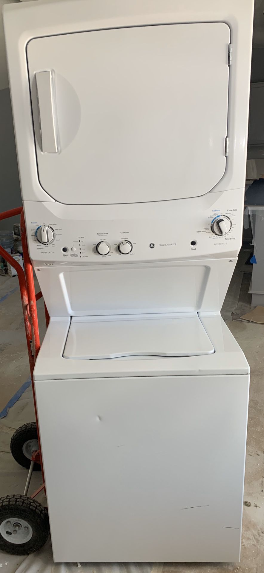 GE 27" Stacked Washer With Gas Dryer (White)
