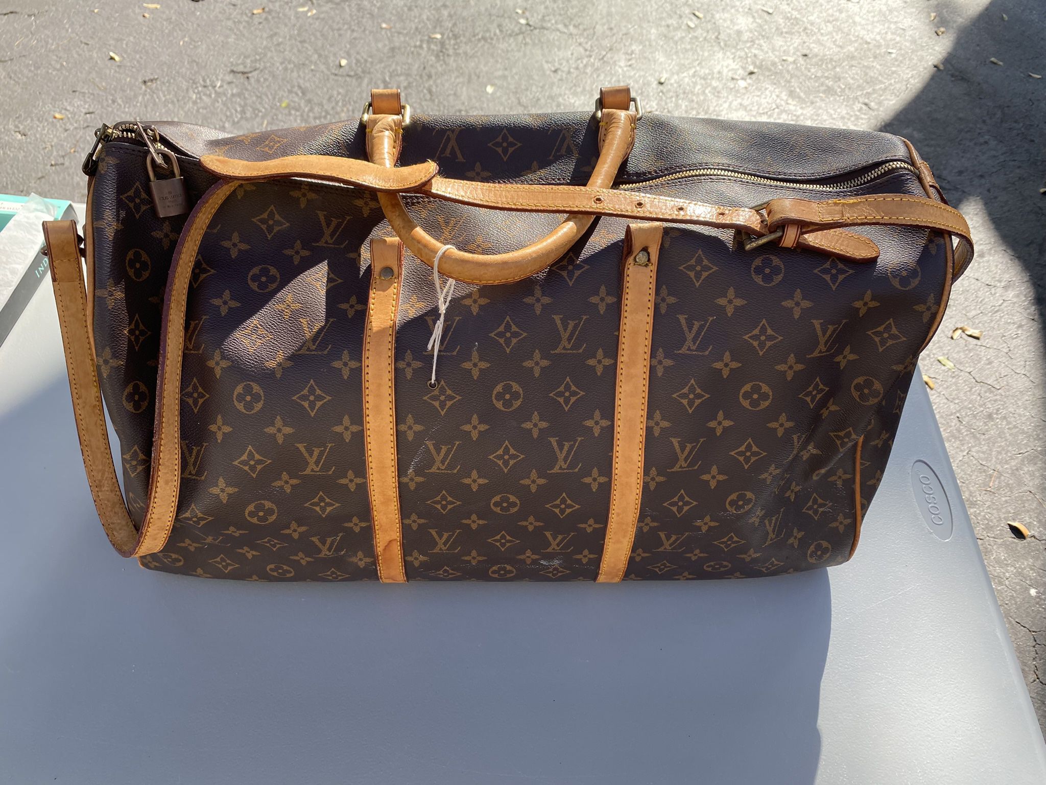 Louis Vuitton Luggage/Duffel- Keepall Bandoulière 55 100% authentic for  Sale in Phoenix, AZ - OfferUp