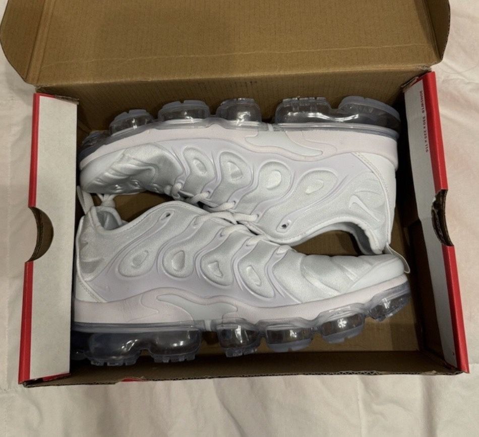 Nike Air VaporMax Plus 