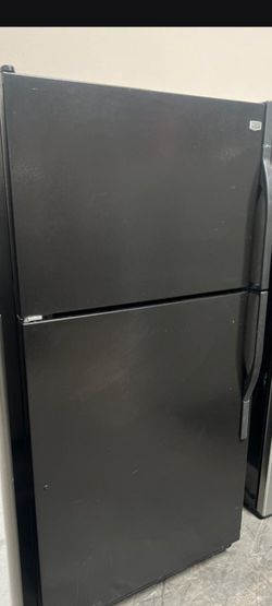 Maytag fridge top freezer