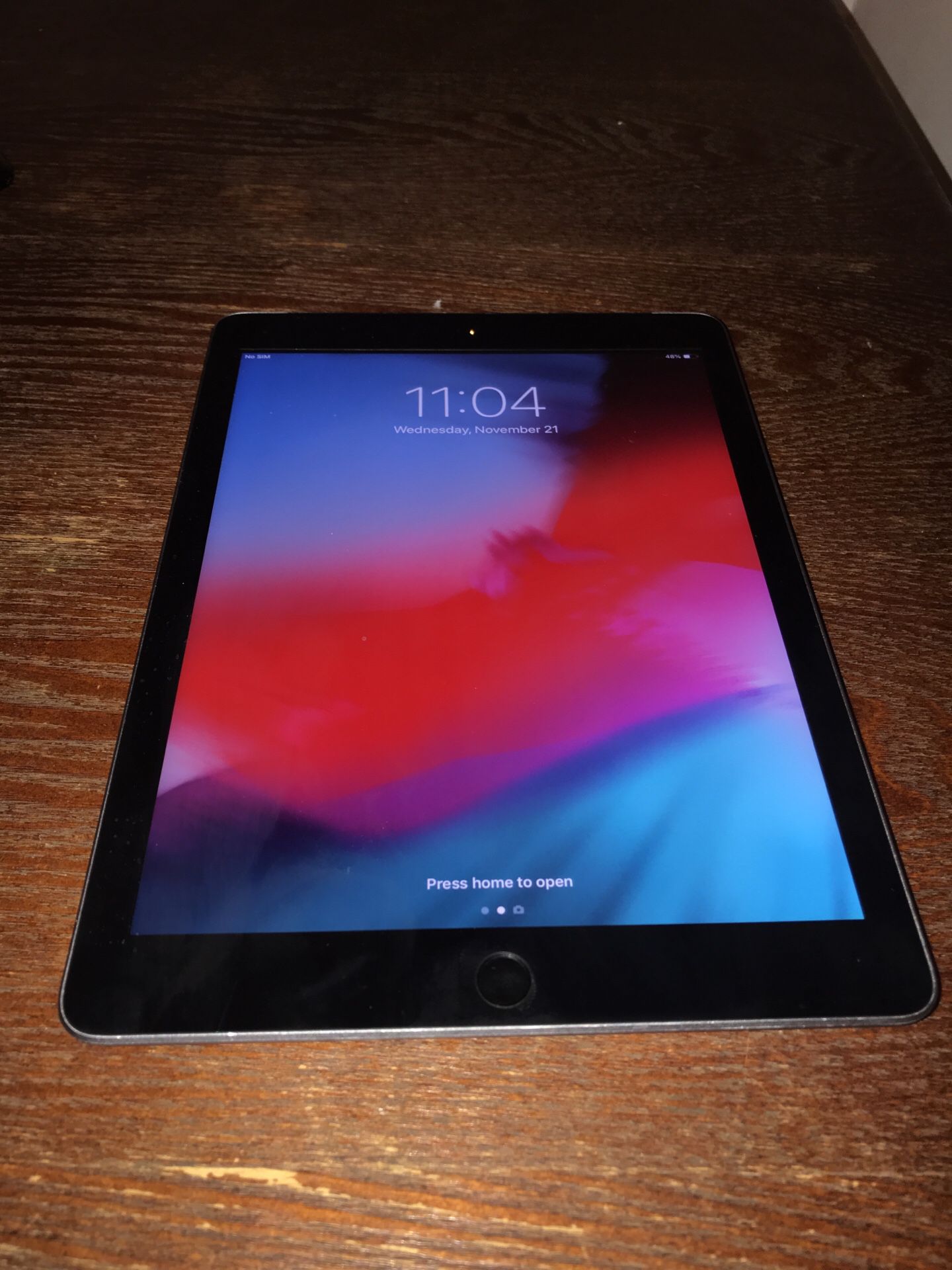 Apple iPad 32GB - Space Grey (2017 Model)