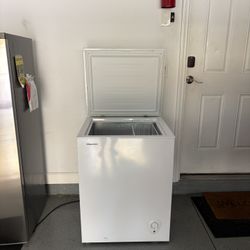 Box Freezer In Excellent Condition 