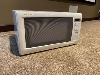 Sharp carousel microwave 1.1 cubic