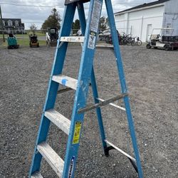 6 FT. Werner Fiberglass Step Ladder