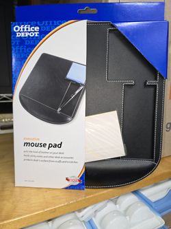 8 MOUSE PADS, ALL NEW IN BOX 