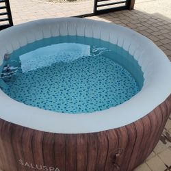 Saluspa Madrid Inflatable Hot Tub