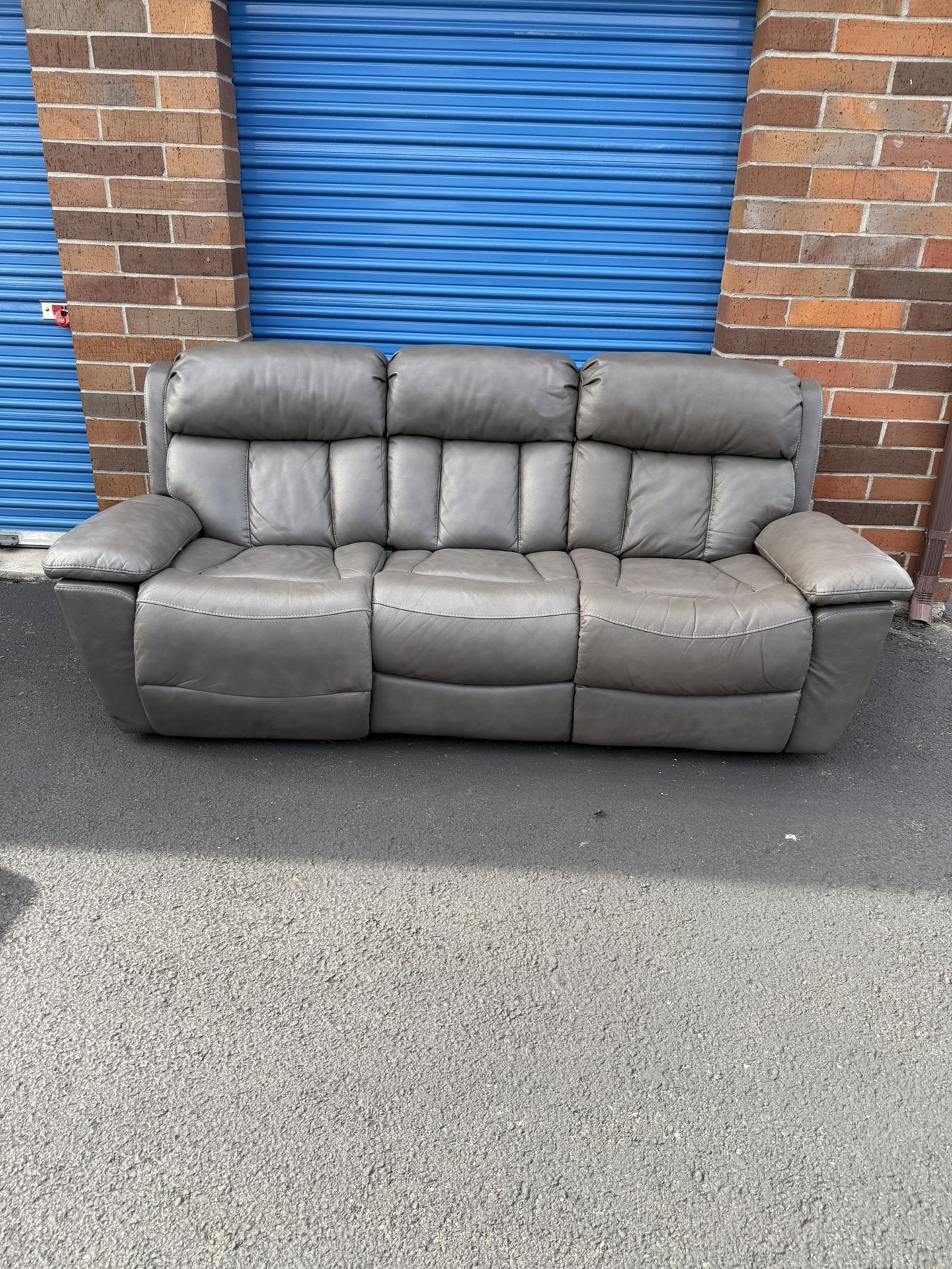 Reclining Sofa – 3-Seater – Gray