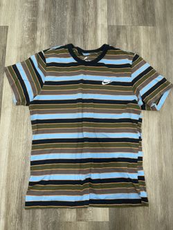 NIKE T SHIRT