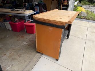 Free Rolling Work Table
